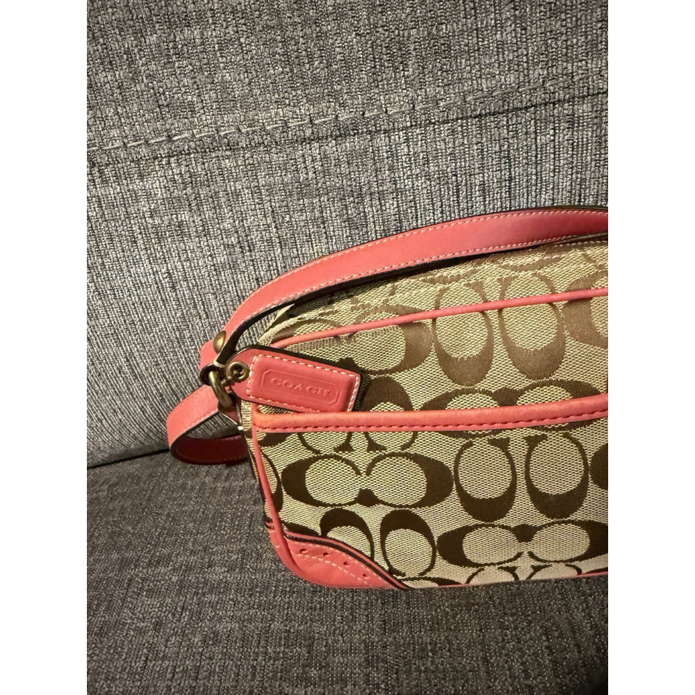 Vintage y2k Coach Hot Pink Crossbody with Turnlock - Picture 3 of 11